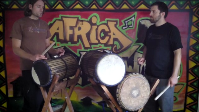 アフリカ太鼓　ジャンベ サンバン　Sangban Amazon.com: Africa Heartwood Project Ghana Sangban Dunun