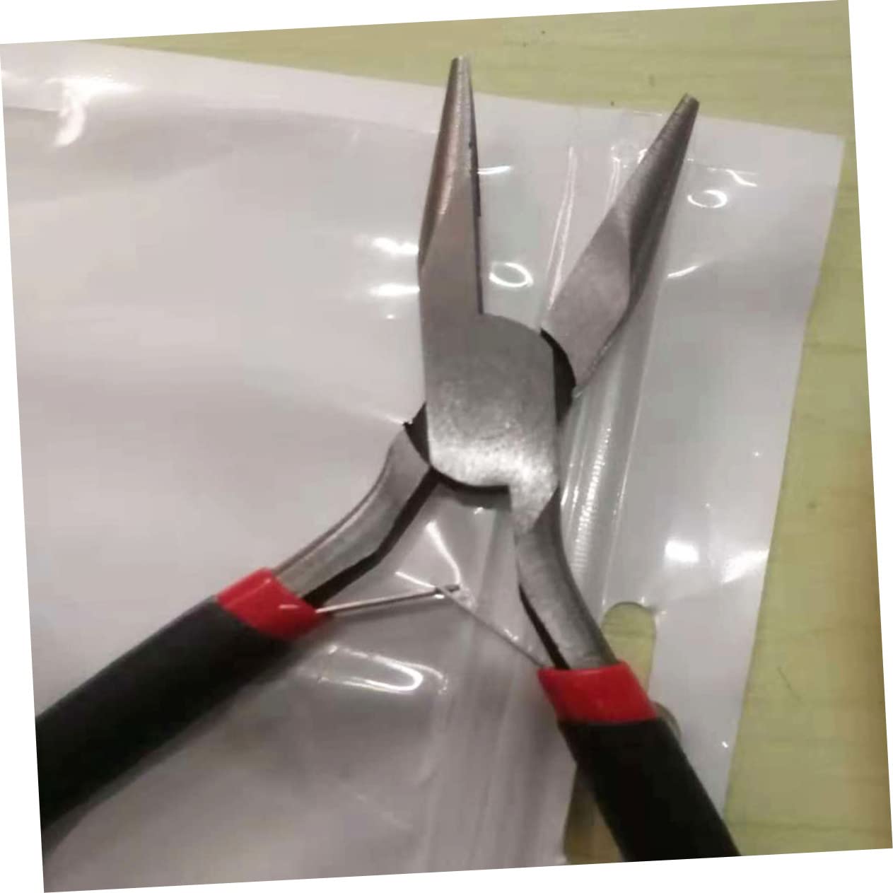 Housoutil Mini Jewelry Pliers Durable Wire Nipper with Non Slip Grip for Jewelry Making and Repair Flat Nose Design for Precision Crafting