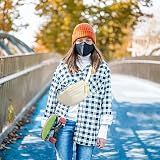Cord Umhängetasche Damen 34×15cm, Gürteltasche Hüfttasche mit Schultergurt Einstellbar - Stilvolle und Praktische Bauchtasche für Lässige Ausflüge (Weiß)
