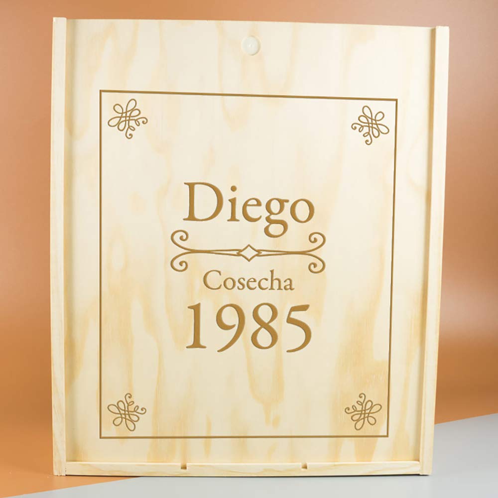 CALLE DEL REGALO Kit de Vino Personalizado: Caja de Madera + Botella de Vino Tinto + 2 Copas de Cristal | Todo Personalizado | Regalo Original para Cumpleaños, Aniversario y Jubilación