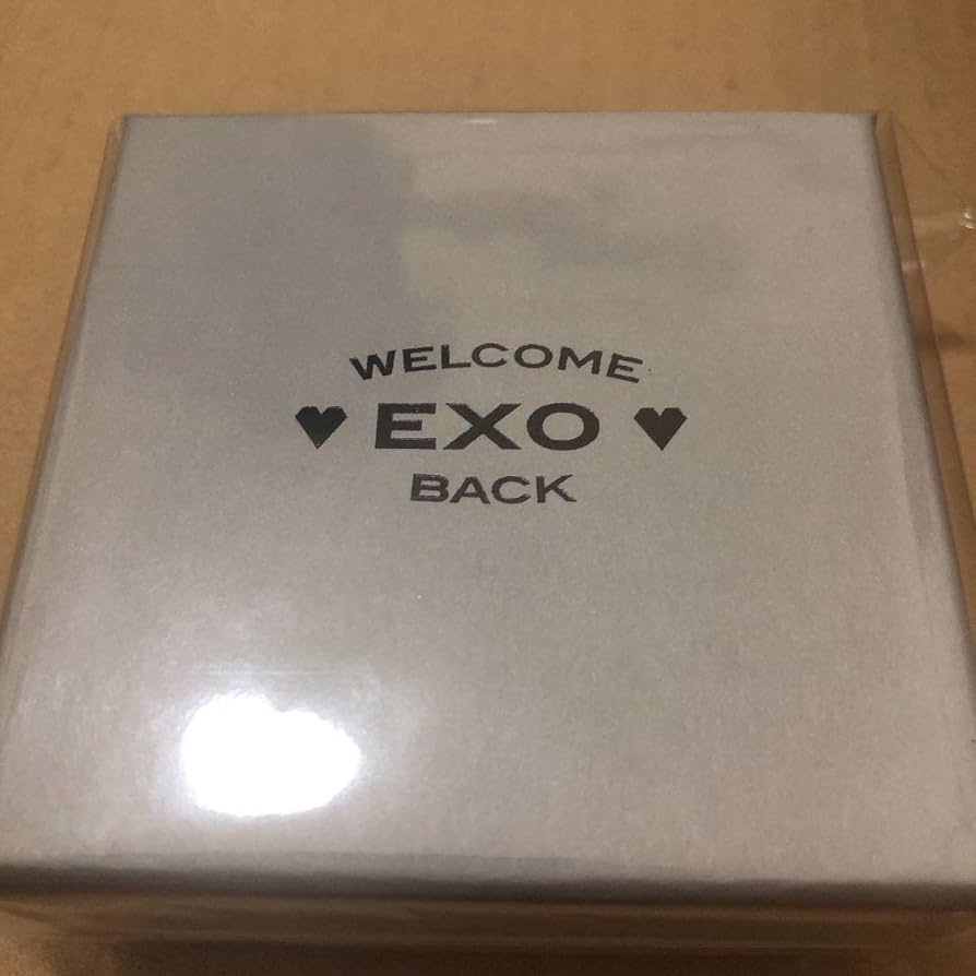 EXO まとめセット　除隊記念グッズ WELCOME BACK SET Amazon.co.jp: WELCOME BACK SET SUHO EXO スホ 除隊記念の公式グッズ