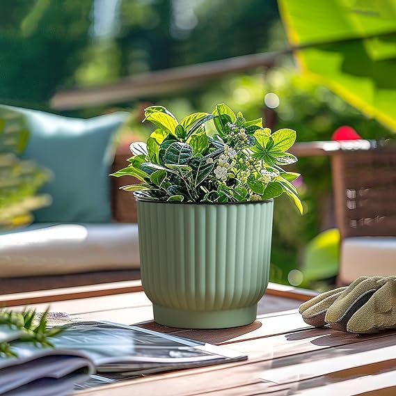 Self Watering Flower Pot, Green