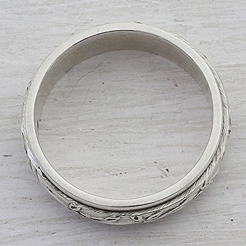 Novica .925 Sterling Silver Floral Meditation Spinner Ring, Spinning Leaves' #TOP1