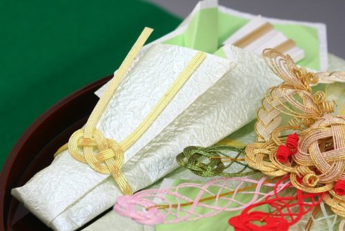 結納品セット Amazon | 結納品セット・結納飾り・略式結納品【鳳凰】(結納返し用