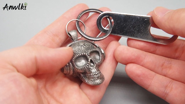 Campanella Portafortuna Per Moto In Argento – Portachiavi Con Ala, Accessorio Tradizionale Per Motociclisti, Simbolo Di Protezione Su Strada
