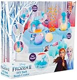 💎 HAGA SUS PROPIAS BOMBAS DE BAÑO: ¡El regalo perfecto para niñas creativas! Nuestros kits para hacer bombas de baño para niñas o adolescentes incluye máquina para crear bolas efervescentes, polvos de colores y moldes de Frozen 2. Es una excelente actividad de bombas de baño para niños que los mantendrá entretenidos durante horas.
