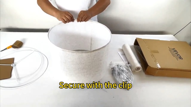 VEVOR Drum Lamp Shade, 13 in Top x 13 in Bottom x 10 in High, Medium Drum Linen Lampshade, Replacement Lamp Shade for Table Lamps Floor Lamps Pendant Lights, Easy Assembly Required (Light Linen)