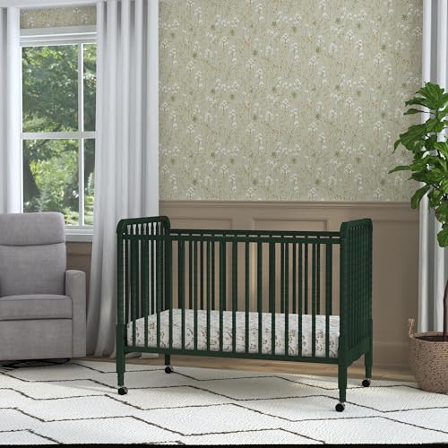 image for Davinci Jenny Lind 3-in-1 Baby Crib Convertible to Toddler Bed, Daybed
