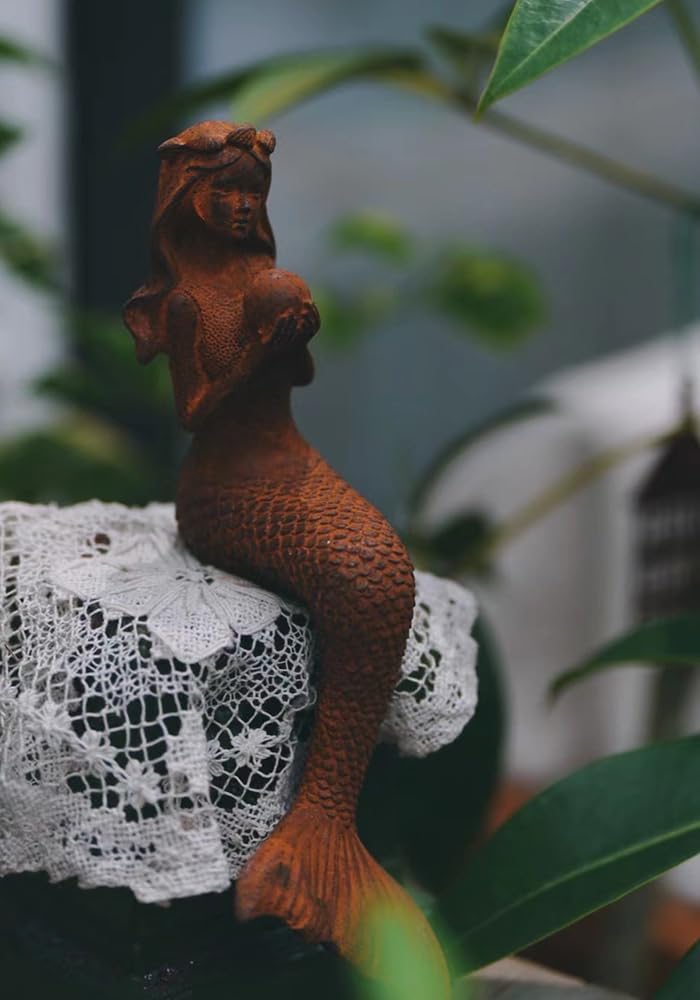 Gusseiserne Meerjungfrau Statue 22 cm,Dekorative Figur für Haus & Garten, Vintage Maritim Deko, Rost Optik, Vintage-Look (Braun)