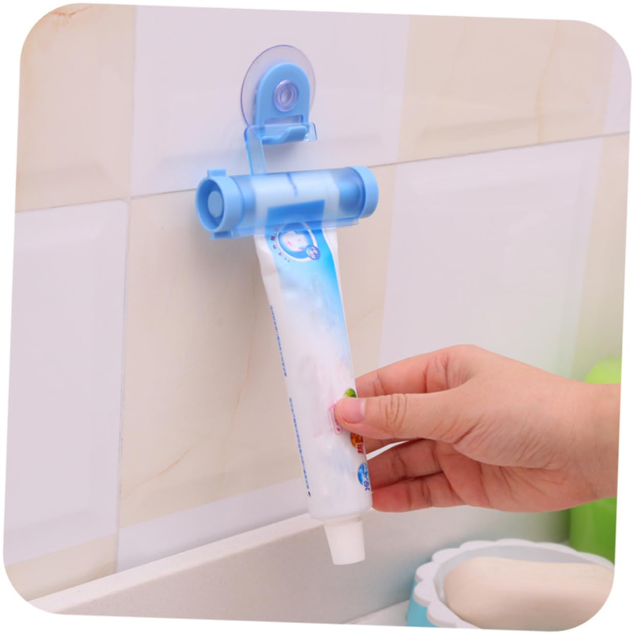 STOBAZA Ergonomic Toothpaste Dispenser Squeezer Rolling Suction Hanger for Long-Lasting Use Random Color