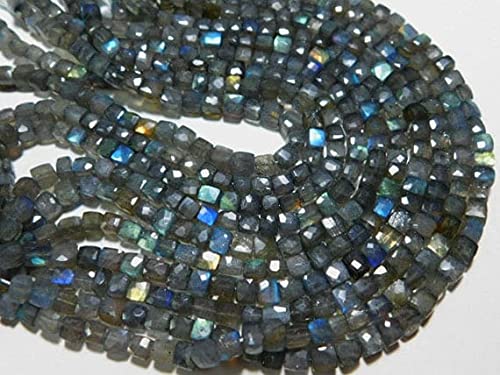 Labradorite facettée cube 5mm en fil de 10 pouces pour vos ateliers de perles et de tissage