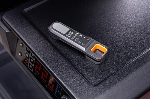 Traeger Grills Instant Read Meat Thermometer, Ultra-Fast, Large LCD Display | Reads in 2-3 seconds with auto-rotating display; water-resistant, fits on a Traeger P.A.L. hook - image 6