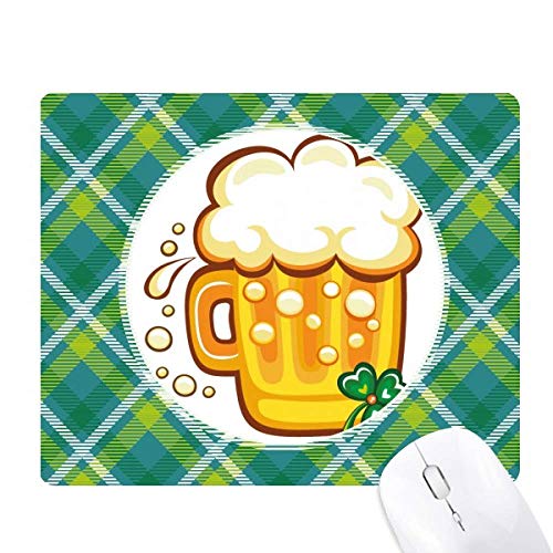 Tapis de souris St.Patrick et son motif trèfle pixel pour bureau stylé