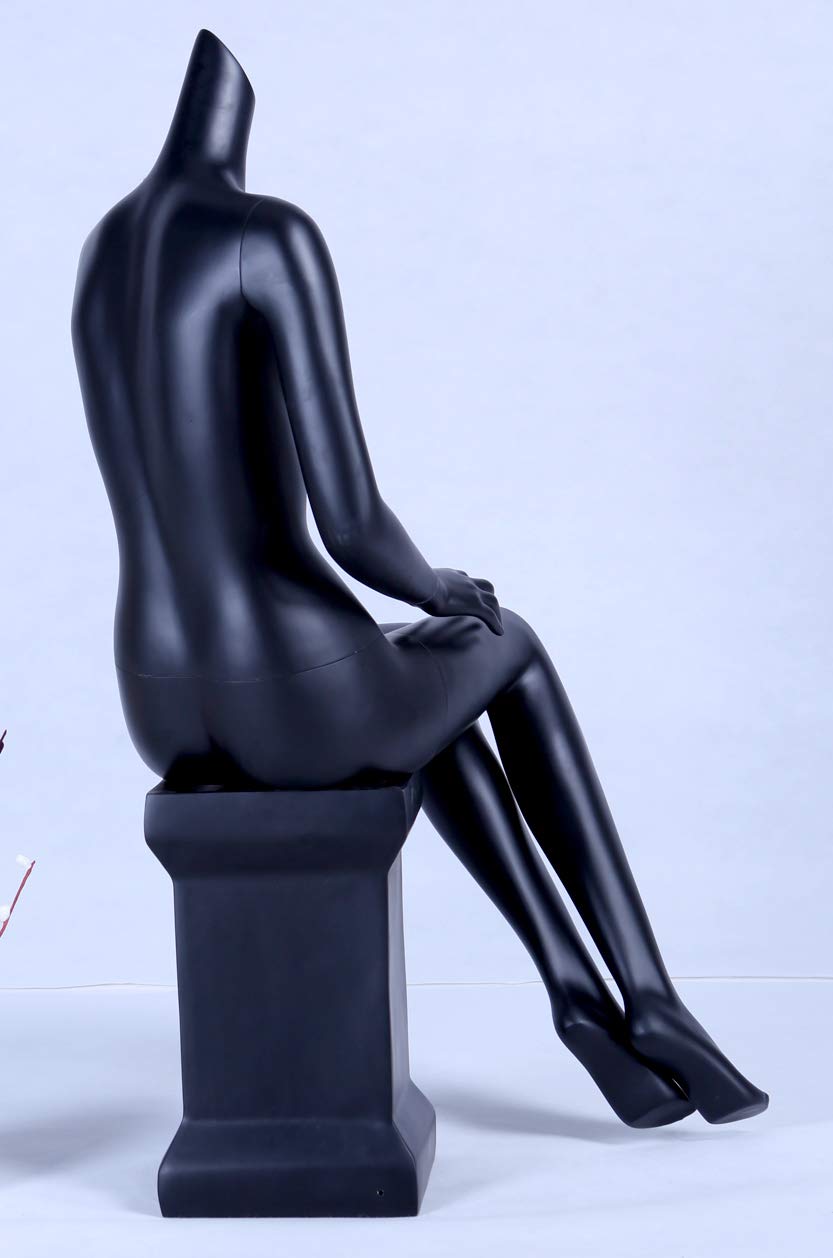 X+4 Sitzend Eurotondisplay Schaufensterpuppe schwarz matt lackiert hochwertig ohne Kopf mit Metallplatte Frau Weiblich (X+4 Sitzend)