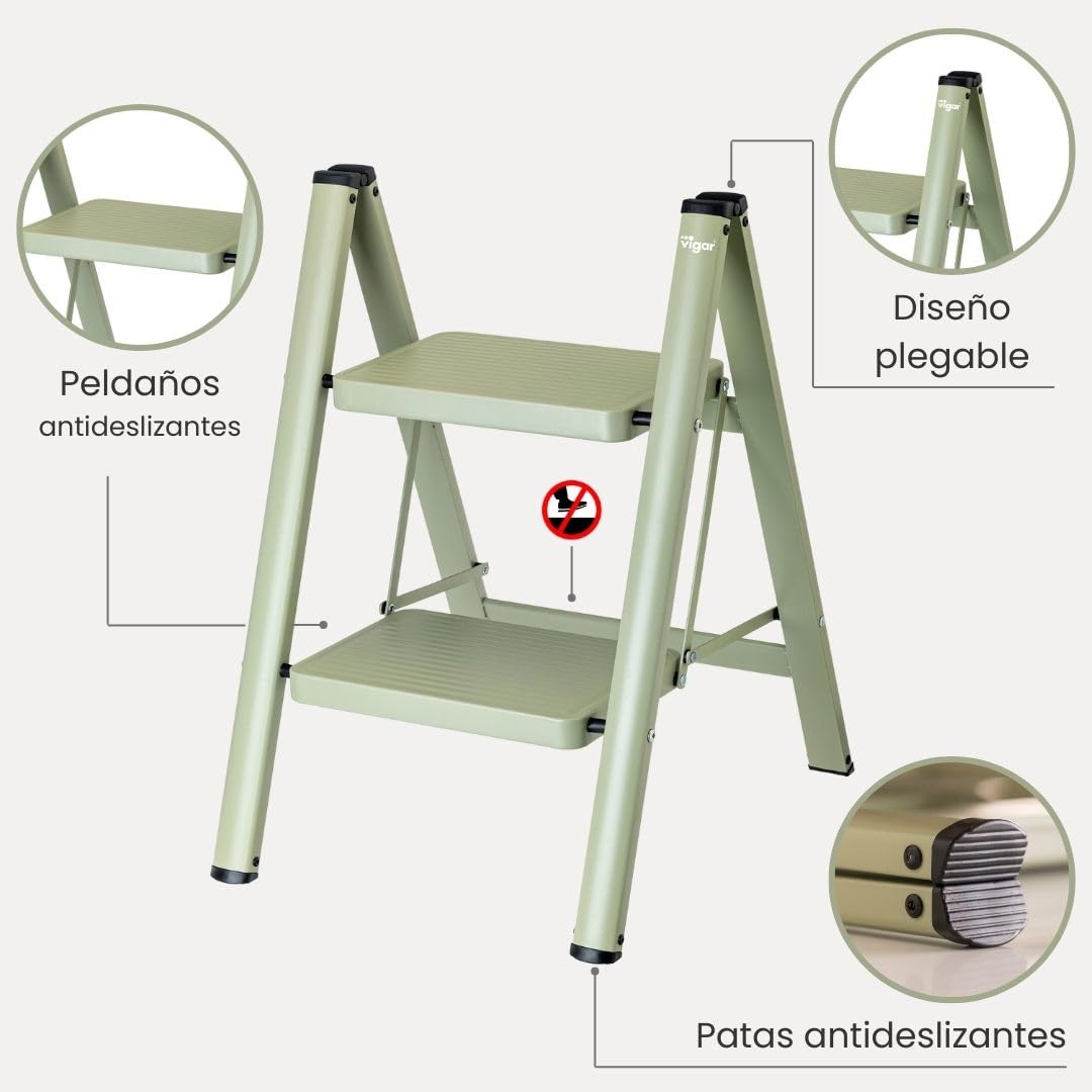 Vigar Escalera Plegable - 2 Peldaños de Acero, Taburete Plegable Portatil Antideslizante con Asa Metal, Taburete Escalera Banquito Step Stool hasta 150 kg, Compacto Ligero para Cocina Hogar - Verde