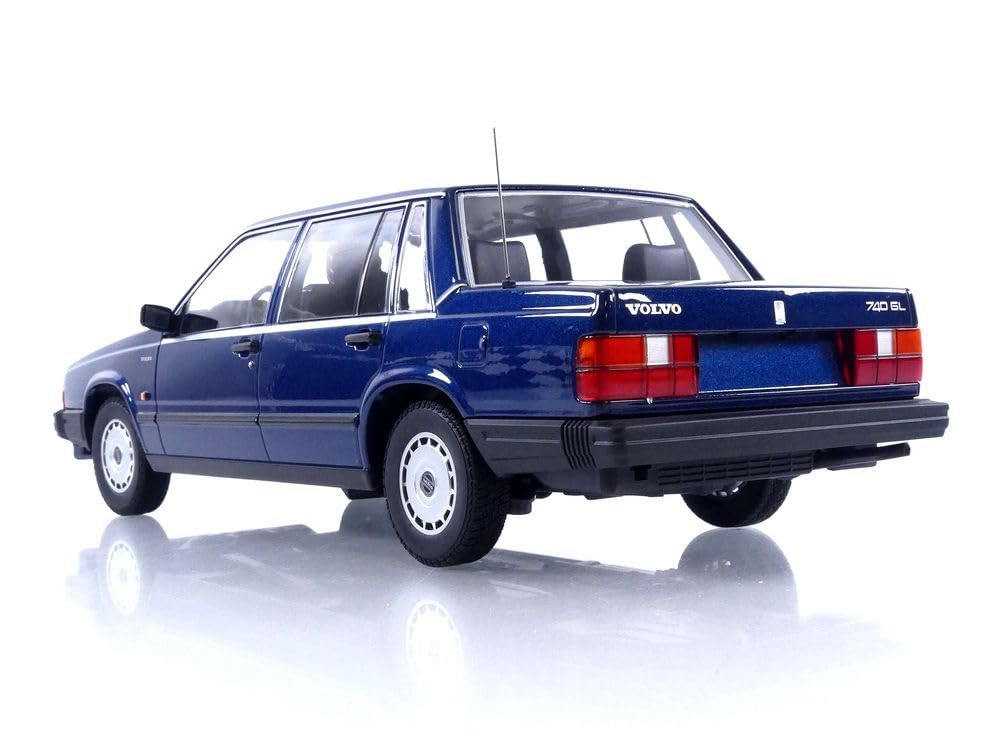 Minichamps 155171701 1:18 Volvo 740 GL-1986-Dark Blue Metallic