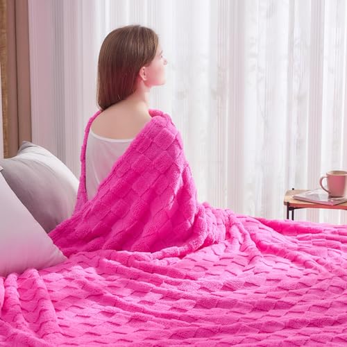 NEWCOSPLAY Super Soft Queen Blanket Hot Pink Premium Silky Flannel Fleece 3D Checkered Lightweight Bed Blanket All Season Use (Hot Pink Checkered, Queen(90"x90"))
