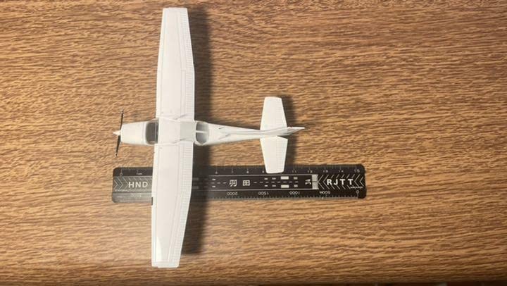Amazon | 飛行機 模型 セスナC172 ダイキャストモデル | プラモデル 通販
