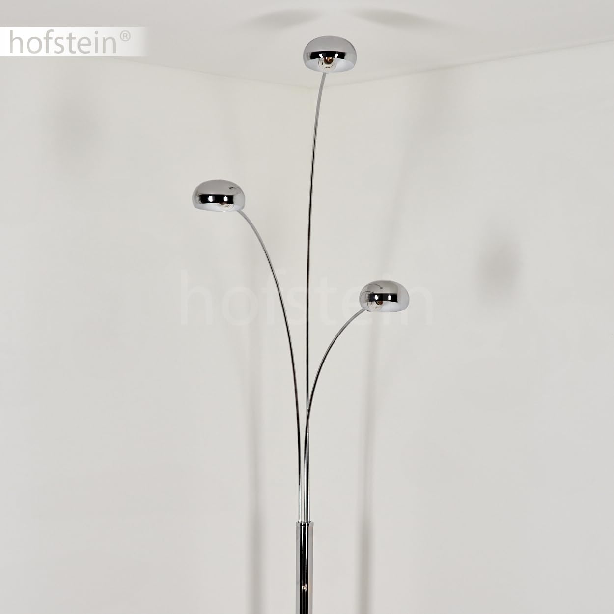 Stehleuchte Nikkala, Stehlampe aus Metall/Glas in Chromfarben/Weiß, Leuchte im modernen Design, verstellbare Schirme, An-/Ausschalter am Gehäuse, Höhe 240 cm, 3 x E14, ohne Leuchtmitte