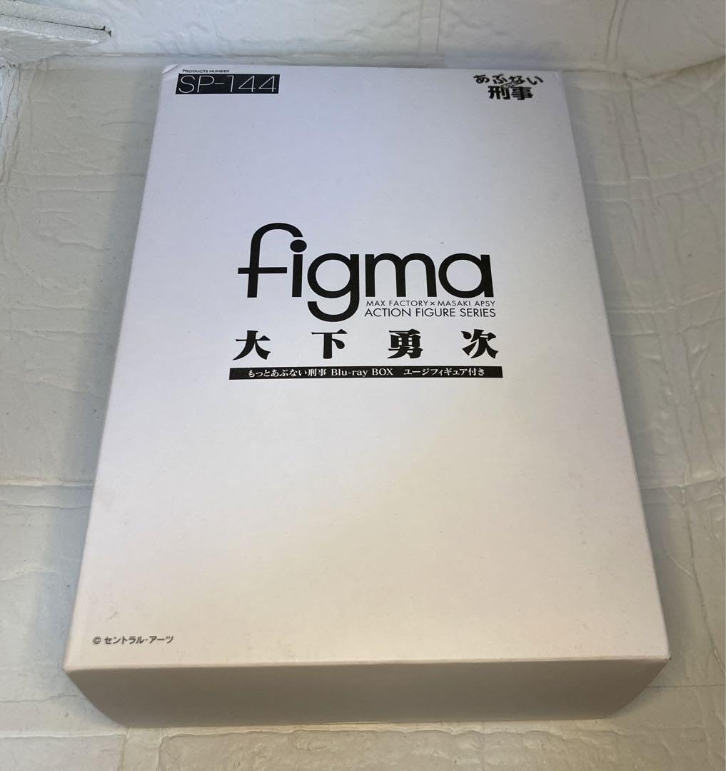Amazon.co.jp: あぶない刑事 フィギュアのみ 舘ひろし 柴田恭兵 : おもちゃ