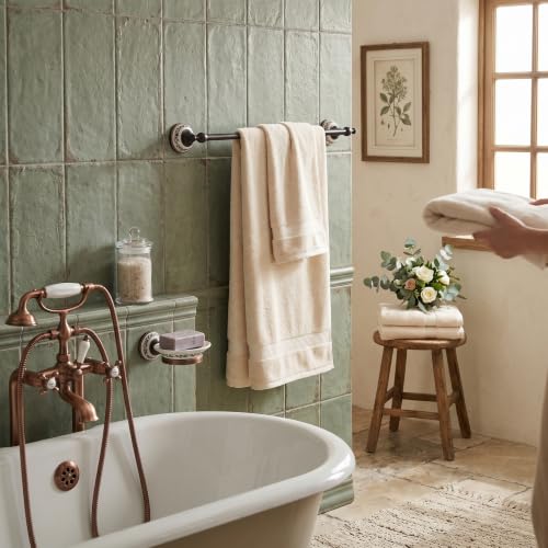 Barra colgante de una varilla para organizar toallas en baños modernos 7