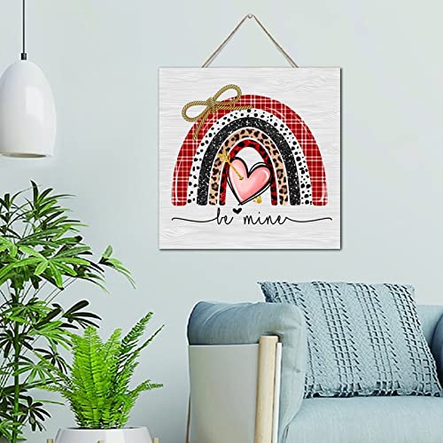 Décoration murale en bois vintage cœur rouge pour habiller votre cheminée
