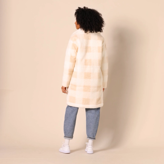 Amazon.com: Amazon Essentials Women's Oversized Teddy Sherpa Coat