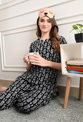 Image of Amazon Brand - Tavasya Women Cotton- Rayon Printed Kurti with Pant Co-Ord Set | Soft Comfortable Straight Fit Ethnic Kurta Set | 3 /4 Sleeves V-Neck Daily, Office & Casual Wear