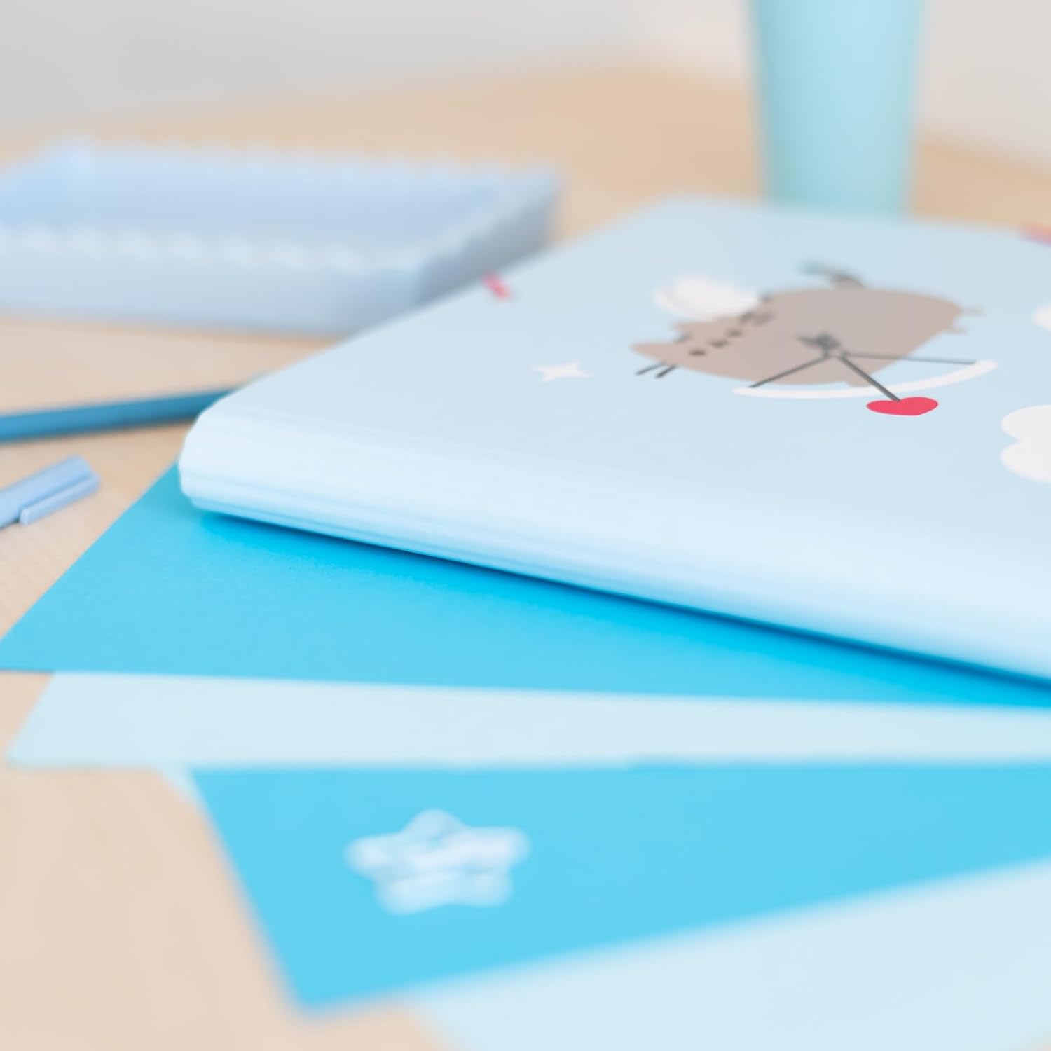 Grupo Erik Pusheen A4 File Folder | 13.4 x 10 inches - 34 x 25.5 cm | 3 Flap Folder | Document Organizer | School Folder | Document Folder | Pusheen Gifts | Cute Stationary, CSG0132