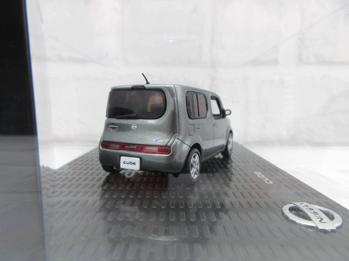 Amazon | ミニカー 1/43 日産 CUBE キューブ トワイライトグレー
