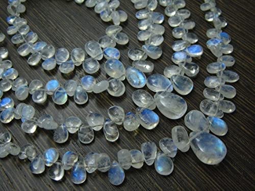 Pierre de lune reflets bleus briolette lisse sans défaut pour fil de joaillerie