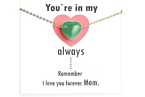 Delicate Necklace with Timeless Appeal: Gift for Mom That She'll Cherish