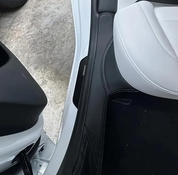 Tesla Model Y ile Uyumlu Ön+Arka Kapı Eşik Tekmelikleri | Juniper Uyumlu Değildir