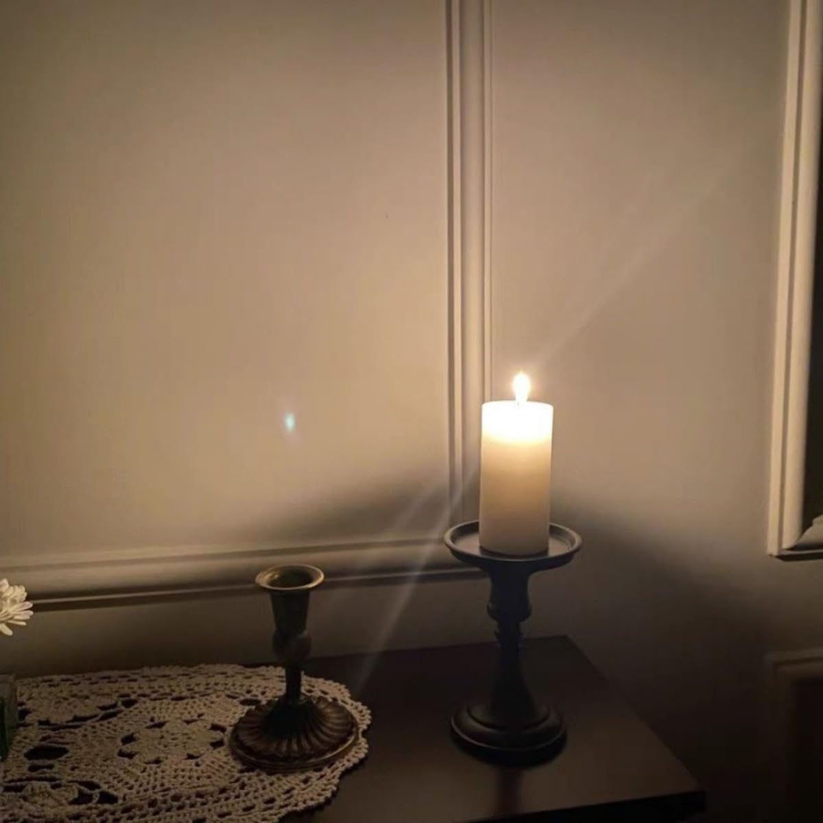 アンティーク装飾品 ダイニングテーブル ヨーロッパ風 美しいデザインの燭台 レトロな小道具 燭台、仏具、ローソク立て、アンティーク装