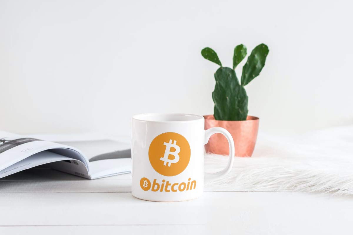 Caneca de café Bitcoin cripto moeda engraçada fofa Ethereum BTC café  engraçado GPU digital criptomoeda amante ideia de presente investir  motivação inspiração 325 ml cerâmica branca novidade xícara de |  Amazon.com.br