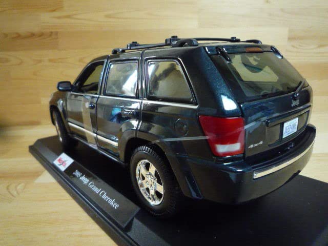 1/18 ジープ グランドチェロキー Amazon | マイスト1/18 2005 ジープ グランド チェロキー 2005 Jeep