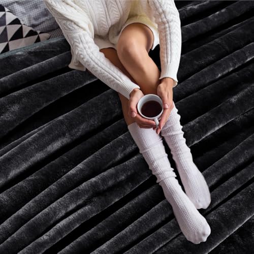 Image of ABRAZO Reversible Mink Blanket for Winter & AC | Double Bed 220x240 cm Soft & Warm Blanket /Dohar /Quilt /Comforter | All Season Use | (Charcoal Grey)