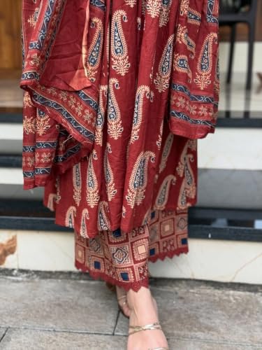 Image of Nermosa Women's Printed Anarkali Kurta Palazzo Set with Dupatta