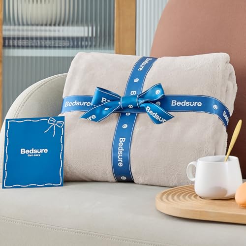 BEDSURE Kuscheldecke Flauschig Decke Fleecedecke - Wohndecke Warm & Weich, Sofadecke Deko XXL, Geschenk für Frauen, Couch Blanket für Valentinstag, Tagesdecke 220x240cm, Beige