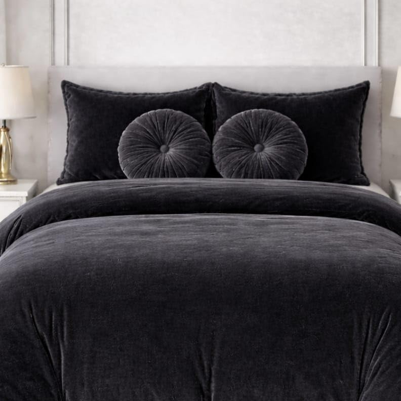 Image of Sands Luxurious 6Pc Bedding Set for Winter, 1 Double Duvet Cover,1 Double Bed bedsheet, 2 Pillow Covers, 2 Round Cushions, Ultra Soft Woollen Bedsheet Set- 90X100 inches (Dark Grey)