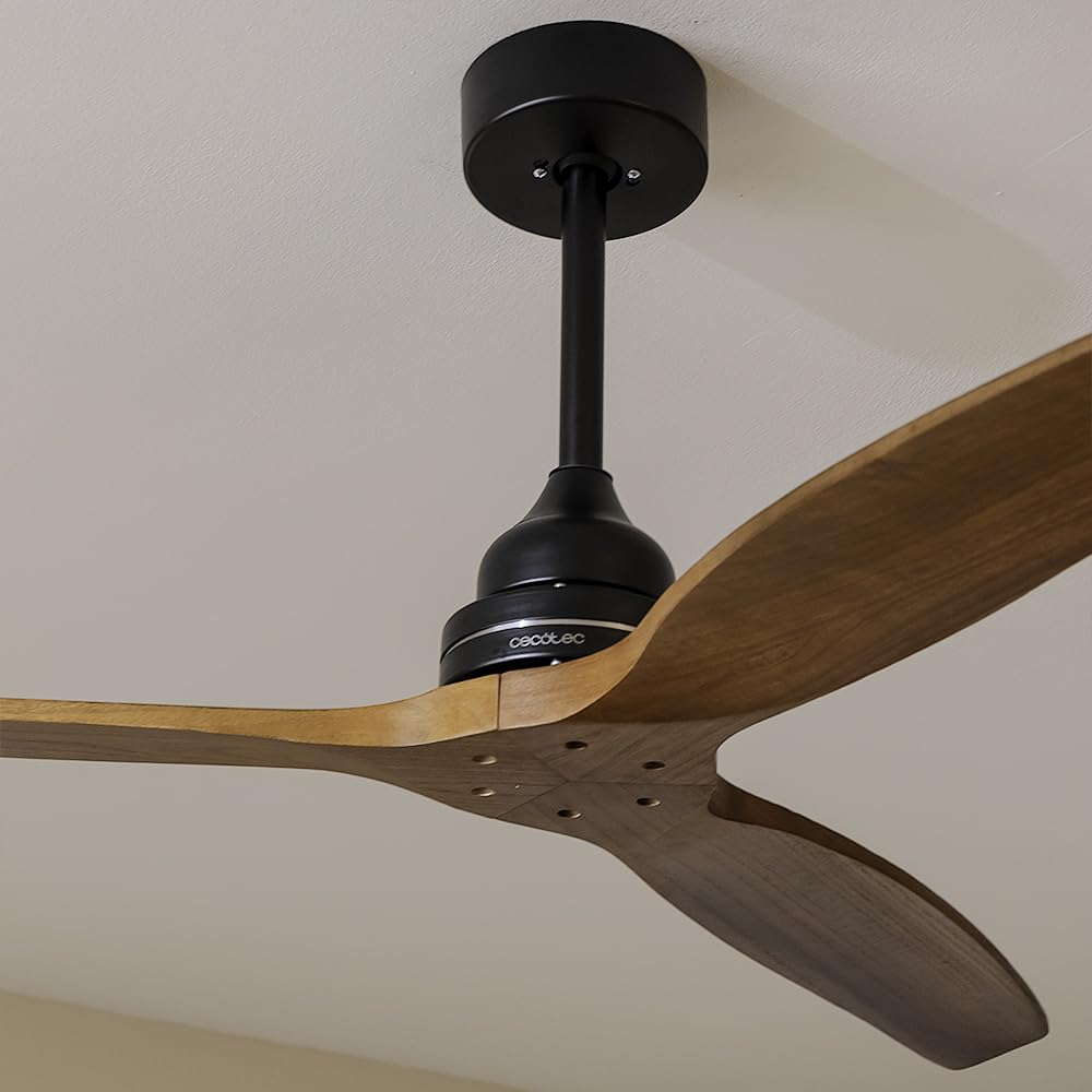 Cecotec Wentylator sufitowy EnergySilence Aero 580. Moc 65 W z mocnym silnikiem, 52” (132 cm), 3 łopatki, timer, 3 prędkości do wyboru, funkcja lato/zima, czarny/orzech
