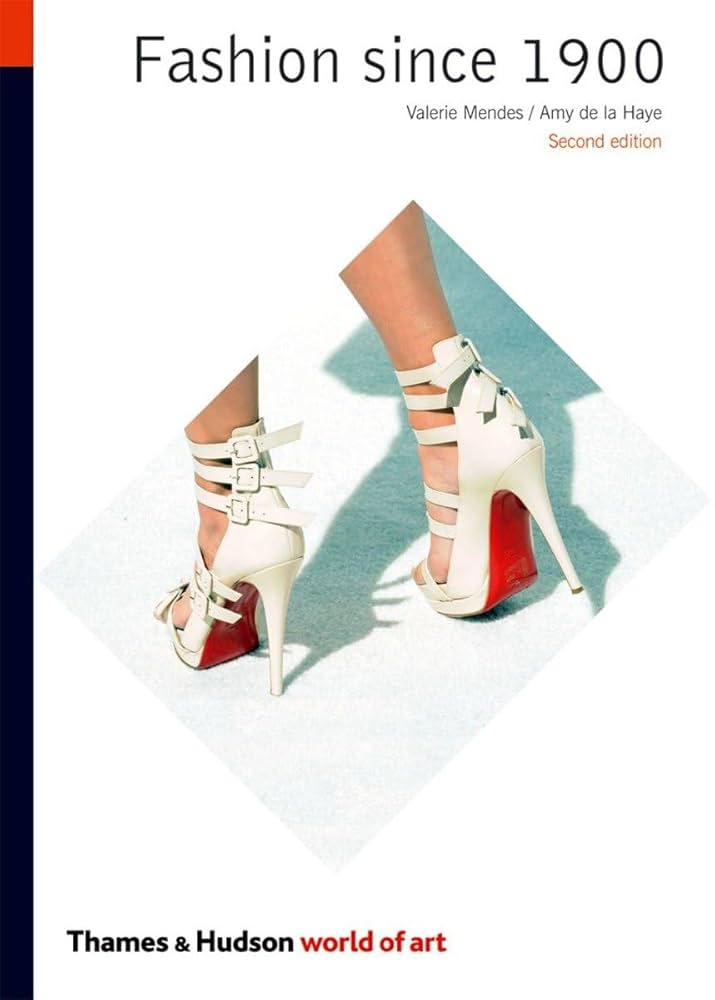 20,000 YEARS OF FASHION ファッション集 Amazon.com: Fashion History from the 18th to the 20th