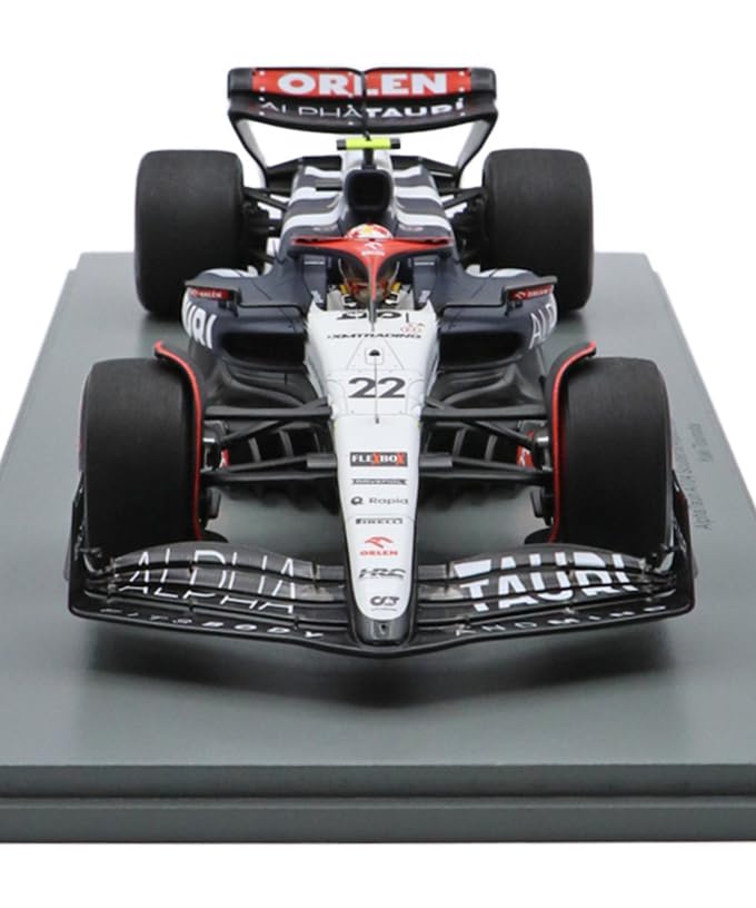 Amazon.co.jp: スパーク 1/18 アルファタウリ AT04 スクーデリア