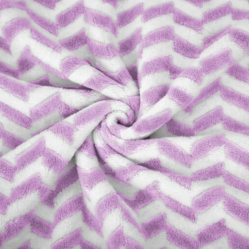 Image of LUXE HOME INTERNATIONAL Microfibre Bath Towel Chevron Pattern Super Absorbent Quick Dry Lightweight Soft Towels for Kids Boys Girls Adults 70x132cm Lavender Pack of 1