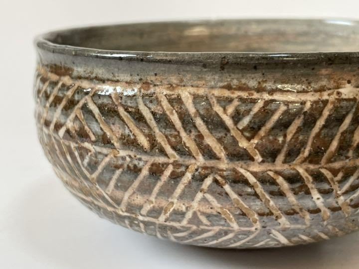 Amazon.co.jp: 作家物 陶芸家 古久屋窯 三島手茶碗 銘あけぼの 父川合