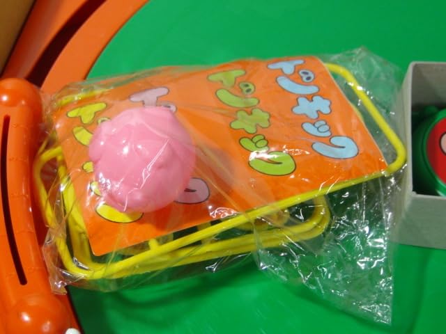Amazon.co.jp: 再値下 おもいっきりブタゲーム 野村トーイ トンキック