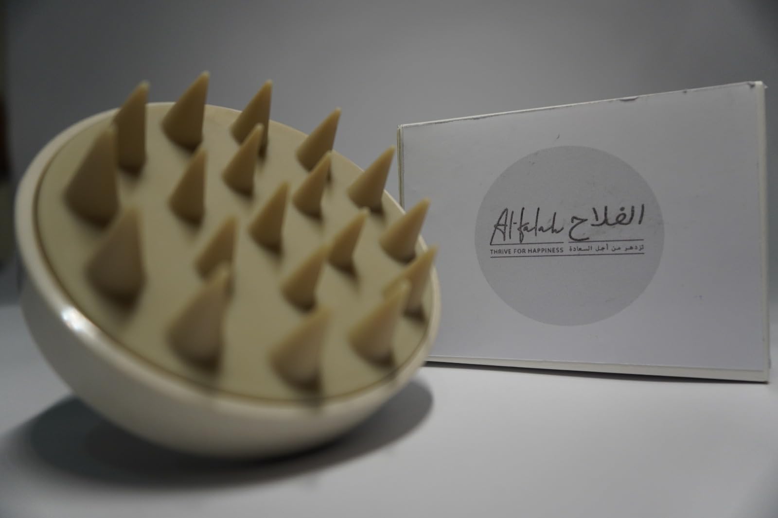 Gentle Silicone Bristle Scalp Massager Brush: Exfoliate for Dandruff Removal, Stimulate Hair Growth, and Adapt to Wet or Dry Hair Care (White)