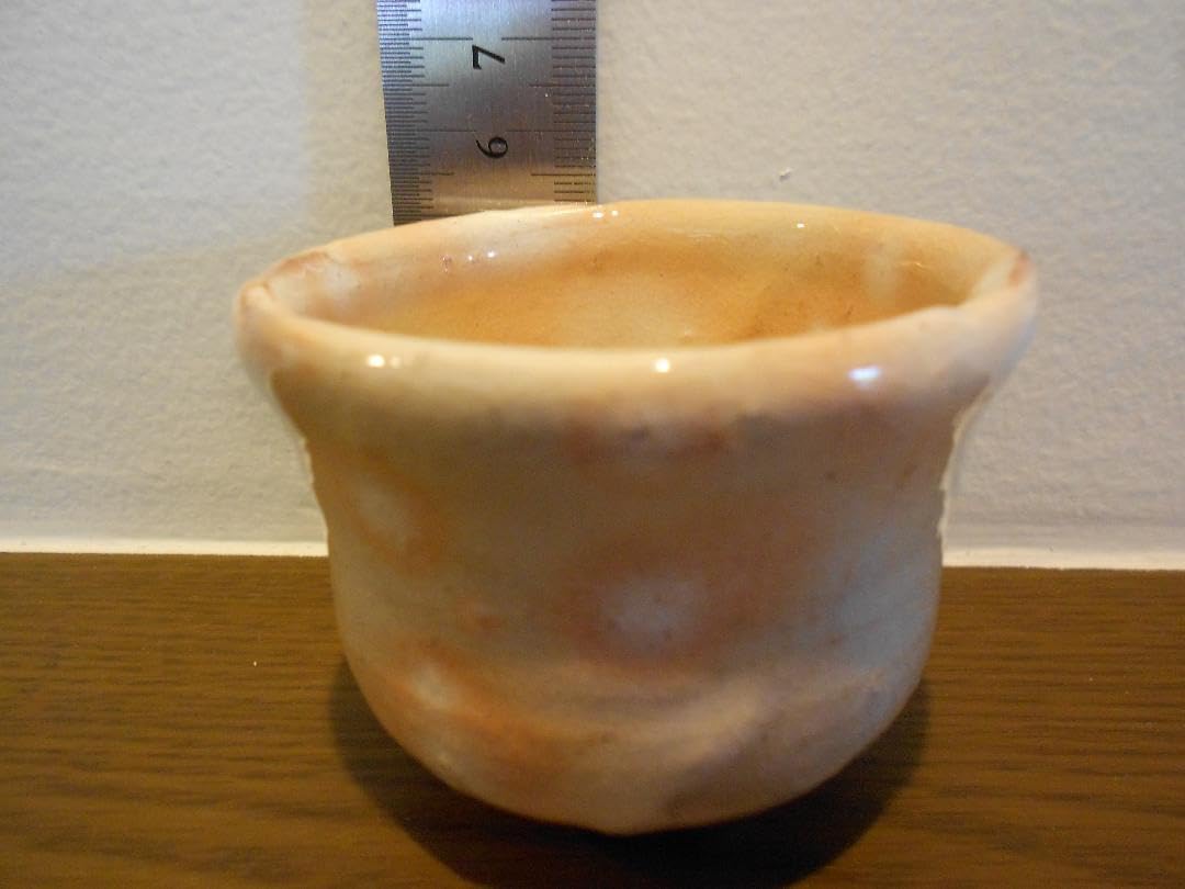 萩焼　１３代　十三代　田原　陶兵衛　ぐい吞み　共箱　共布　栞　本人造 萩焼 13代 十三代 田原 陶兵衛 ぐい吞み 共箱 共布