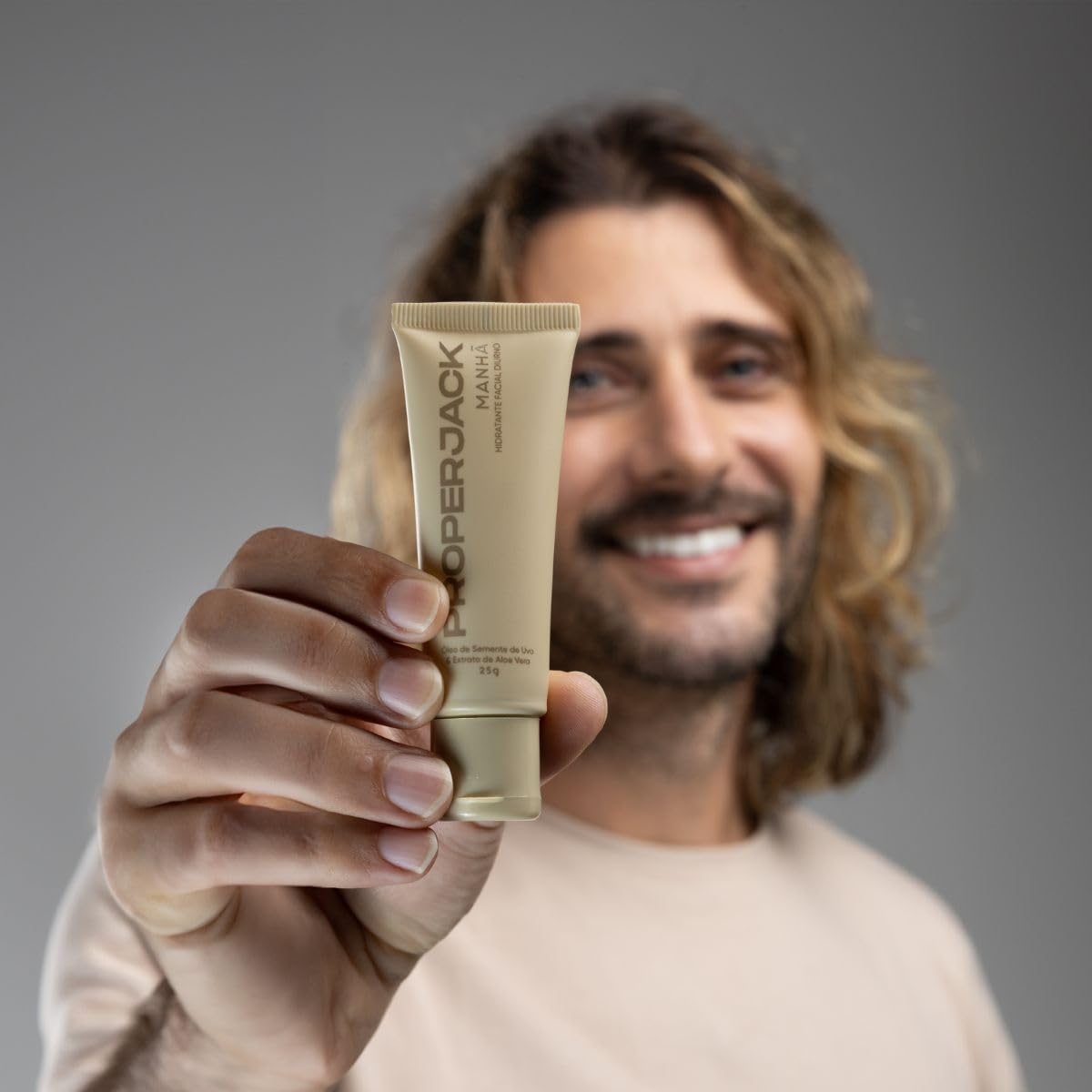 NOVO: Kit Antimanchas Masculino – Kit Skincare Masculino – Proper Jack – Uniformização de Manchas e Tons Irregulares em promoção! Veja a oferta e mais achadinhos de Skincare masculino 9 Hoje é o melhor dia para comprar NOVO: Kit Antimanchas Masculino – Kit Skincare Masculino – Proper Jack – Uniformização de Manchas e Tons Irregulares com aquele preço maroto! Promoção! Aproveite a oferta! 9