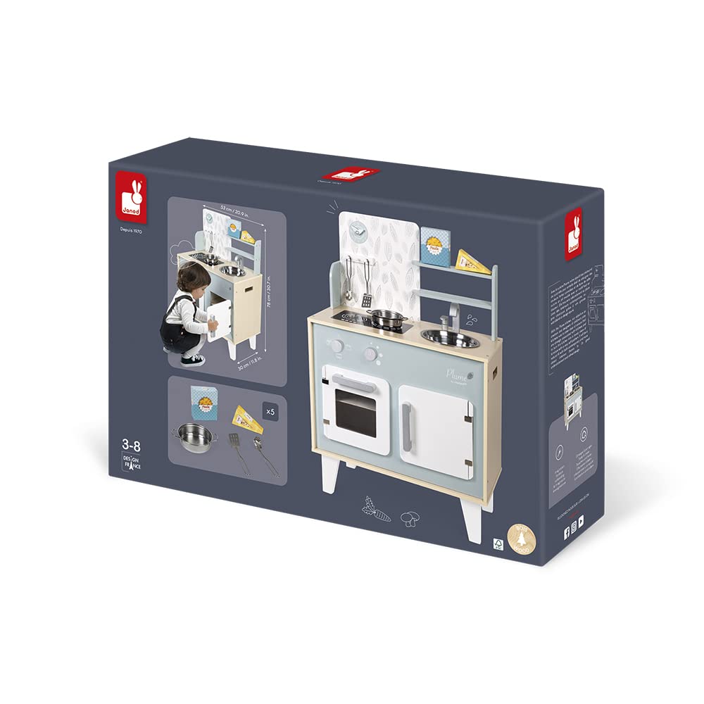 Janod - Cucina Giocattolo Plume - Mini Cucina per Bambini in Legno - con Forno, Lavello Inox, Armadietto, Pulsanti e Orologio - Cucina in Legno con 5 Accessori - Da 3 a 8 Anni, J06608